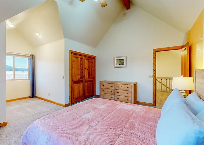 Peaceful Meadows Holiday home *